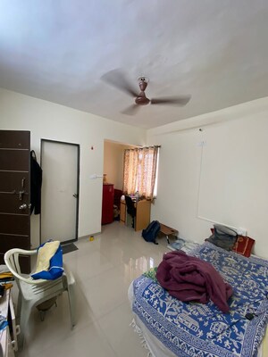 Bedroom in 1 BHK Apartment at Kothrud – for Rent