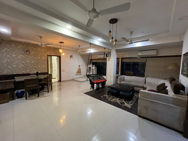  Parking, silver-sand-chs 4 Bedroom 1700 Sq.Ft. Apartment In Andheri West Mumbai 9478150