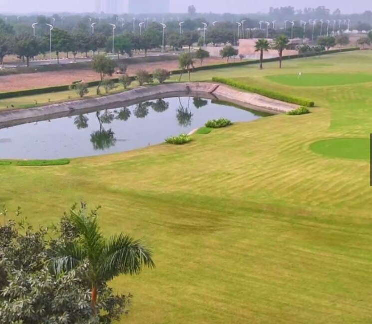 Garden, greenbay-the-monarque 3.5 Bedroom 2458 Sq.Ft. Apartment In Sector 22d Yamuna Expressway Greater Noida 9478212