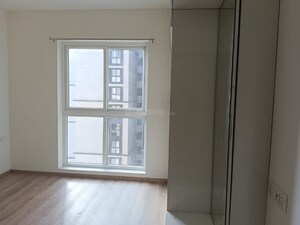 Room in 2.5 BHK Apartment at Mana Macasa Emerald, Choodasandra – for Sale