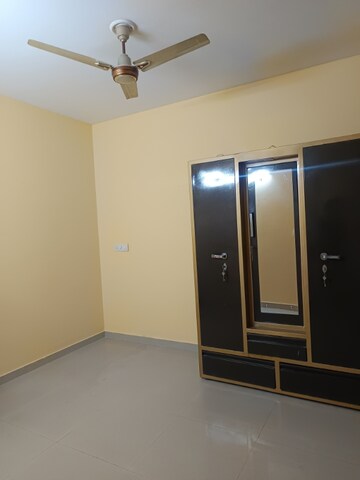 Room in 1 BHK Apartment at Adani Aangan, Sector 89a – for Rent