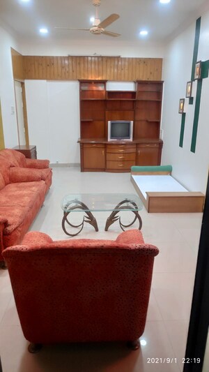 Furnished Amenities in 2 BHK Apartment at Kothrud – for Rent