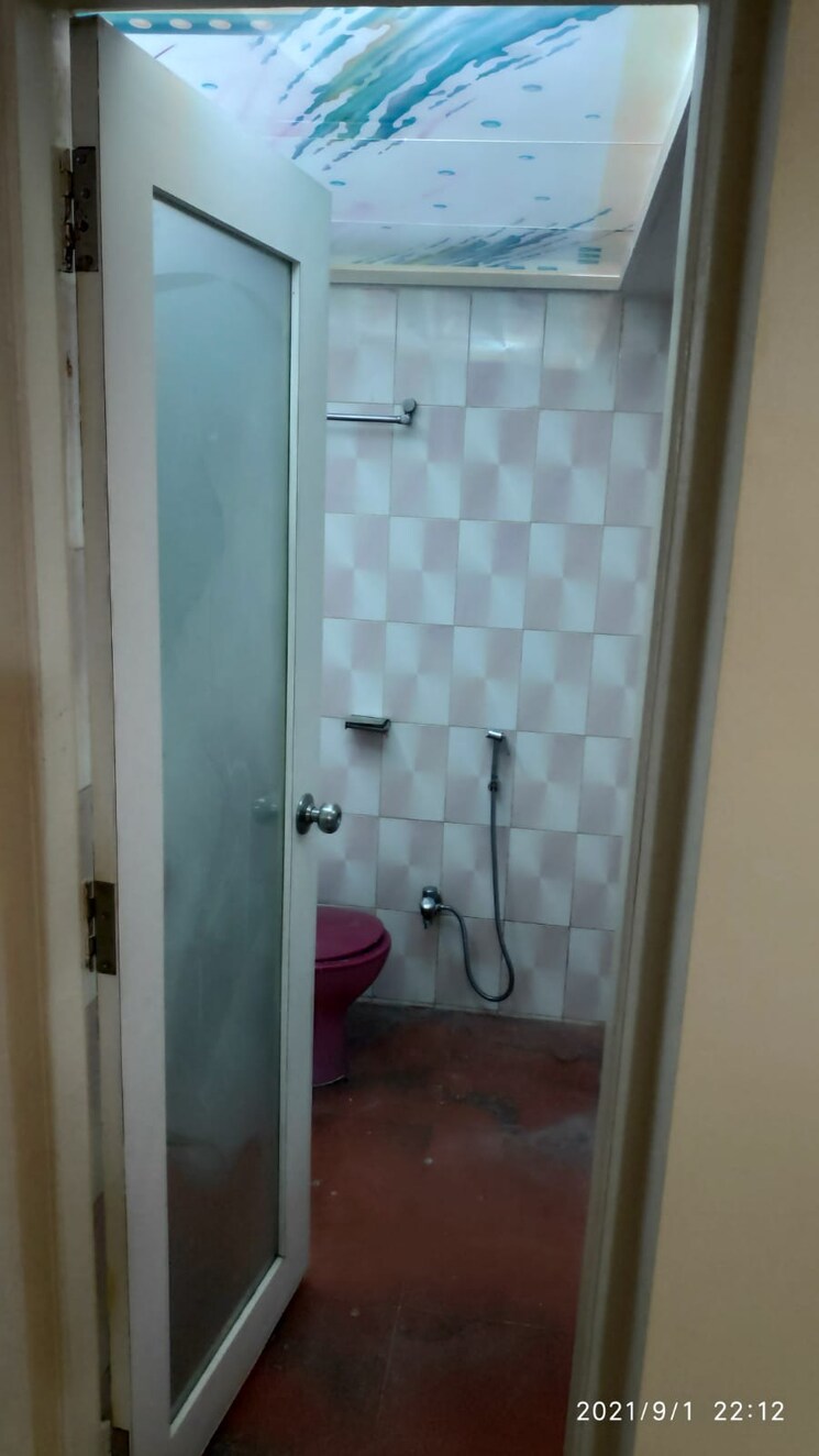 Bathroom, kothrud 2 Bedroom 850 Sq.Ft. Apartment In Kothrud Pune 9478244