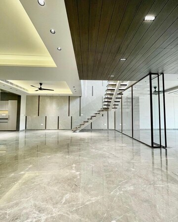 Building Lobby in 1 BHK Builder Floor at Sector 43 – for Rent