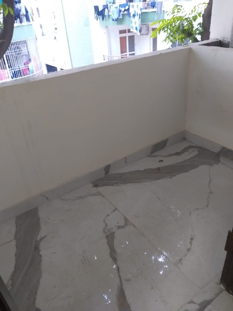 Balcony, singla-south-city 1 Bedroom 700 Sq.Ft. Apartment In Lohgarh Zirakpur 9478254