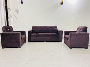 Living Room in 2 BHK Builder Floor at Saket – for Rent