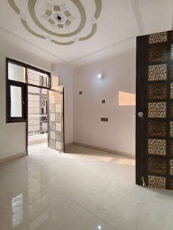 3 BHK Builder Floor For Sale in Sector 73