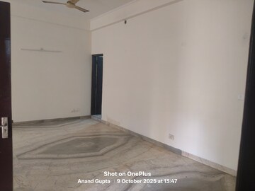 Room in  Pg at Sector 71 – for Rent