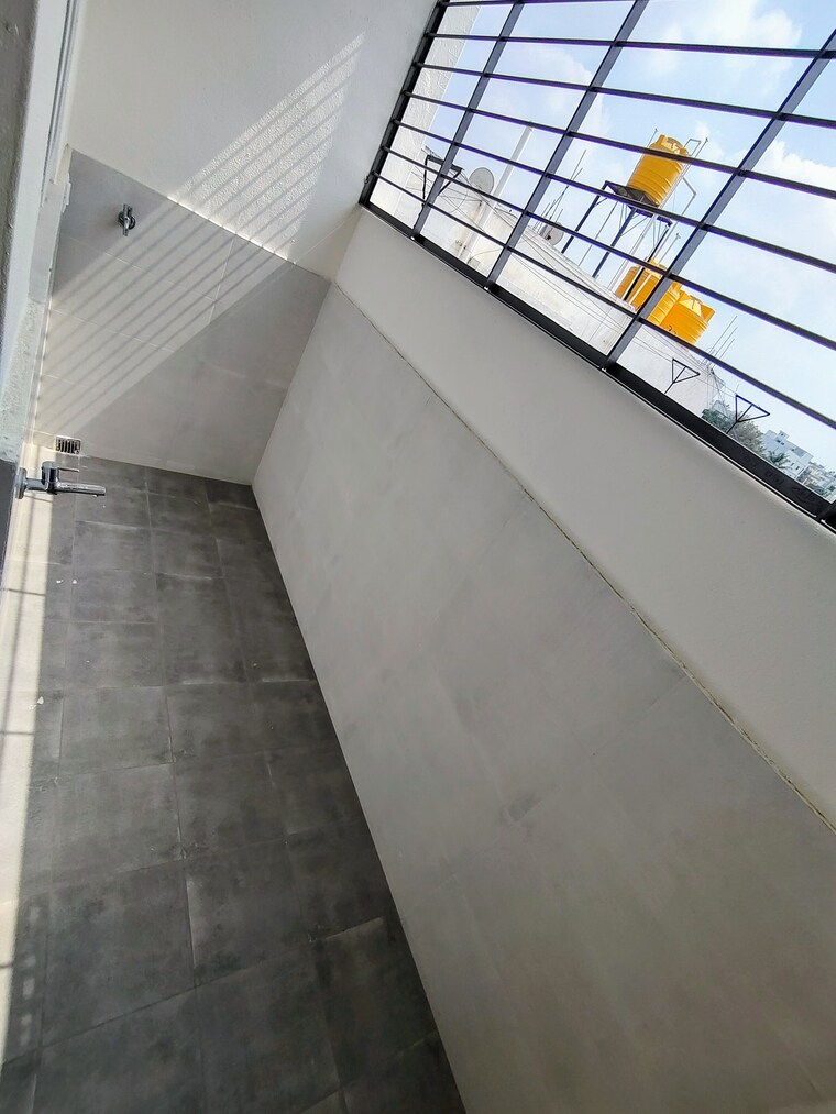 Balcony, hsr layout 2 Bedroom 900 Sq.Ft. Apartment In Hsr Layout Bangalore 9478342