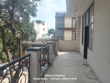 Balcony in  Pg at Sector 71 – for Rent