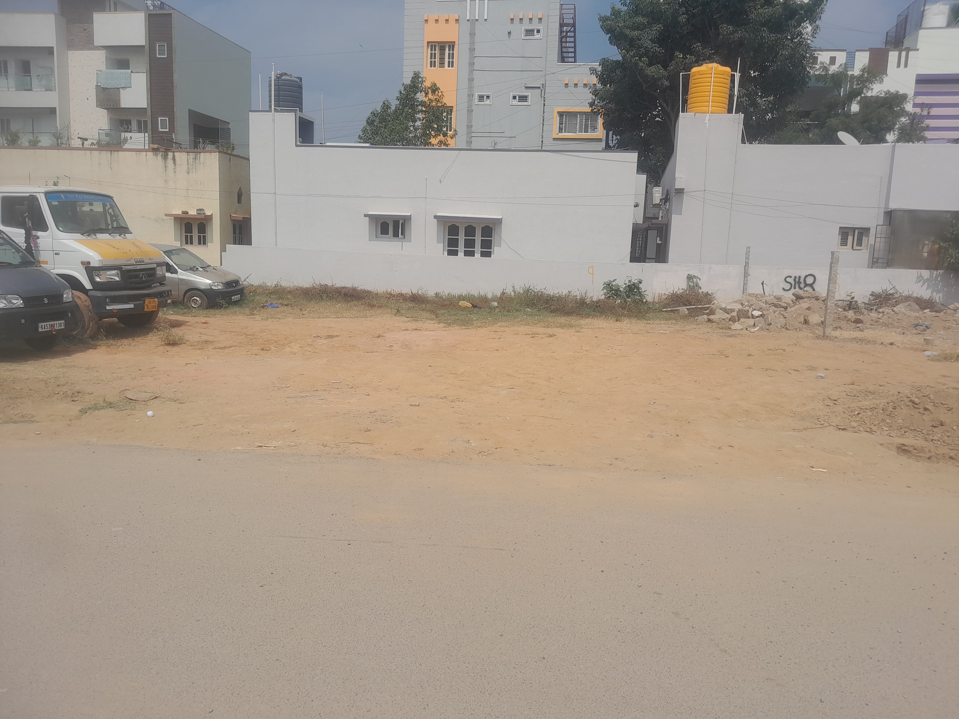 Plot For Sale in Ramamurthy Nagar