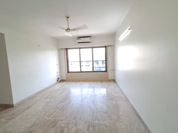 Room in 2 BHK Apartment at PR Wood Wind, Andheri East – for Rent