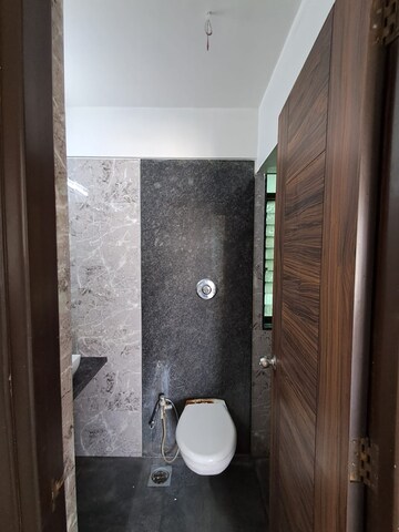 Furnished Amenities in 2 BHK Apartment at PR Wood Wind, Andheri East – for Rent