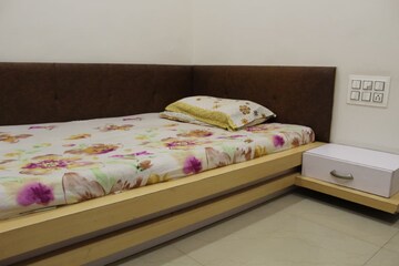 2 BHK Apartment For Rent in Yash Pinnacle, Paldi