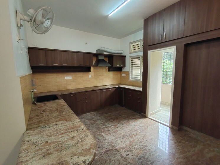 Kitchen, reliaable-lake-vista 4 Bedroom 2000 Sq.Ft. Independent House In Hsr Layout Bangalore 9478424