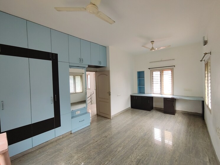 Room, reliaable-lake-vista 4 Bedroom 2000 Sq.Ft. Independent House In Hsr Layout Bangalore 9478424