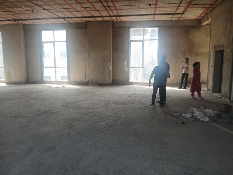  Parking, shivai-industrial-estate Commercial Warehouse 5200 Sq.Ft. In Sakinaka Mumbai 9478489