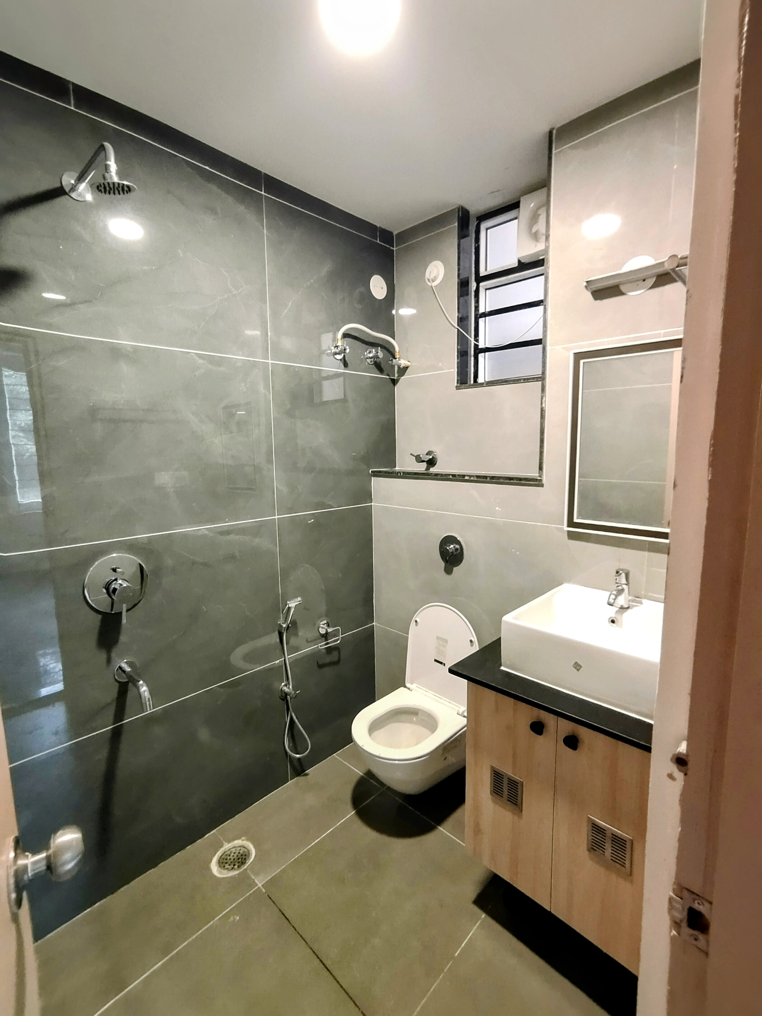 1 BHK Apartment For Rent in New Nr Kamaden