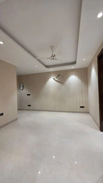 Room in 2 BHK Apartment at Lotus Apartment Nalasopara West, Nalasopara West – for Sale