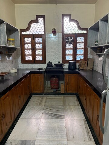 Kitchen in 2 BHK Builder Floor at Sector 31 – for Rent