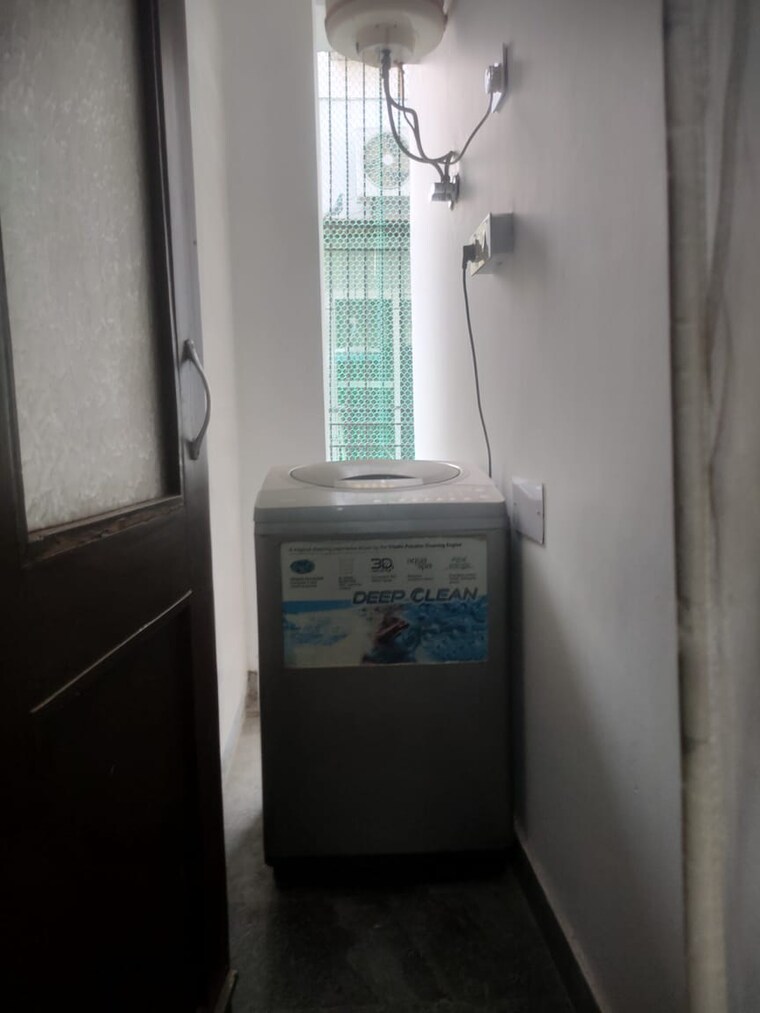 Other, saket 3 Bedroom 1250 Sq.Ft. Apartment In Saket Delhi 9478542