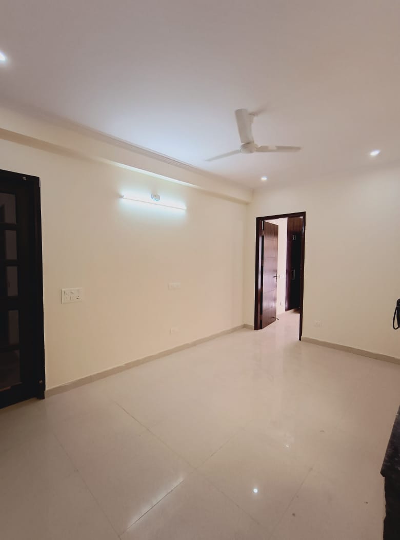 2 BHK Builder Floor For Rent in H Block 