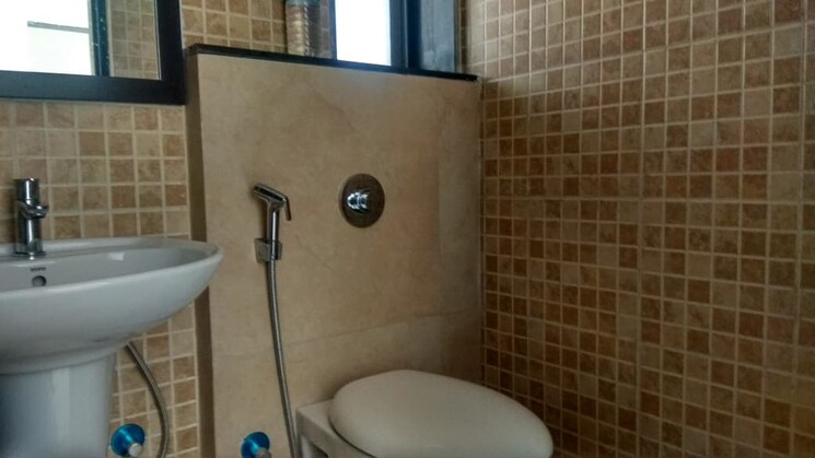 Bathroom, lodha-splendora 1 Bedroom 450 Sq.Ft. Apartment In Ghodbunder Road Thane 9478565