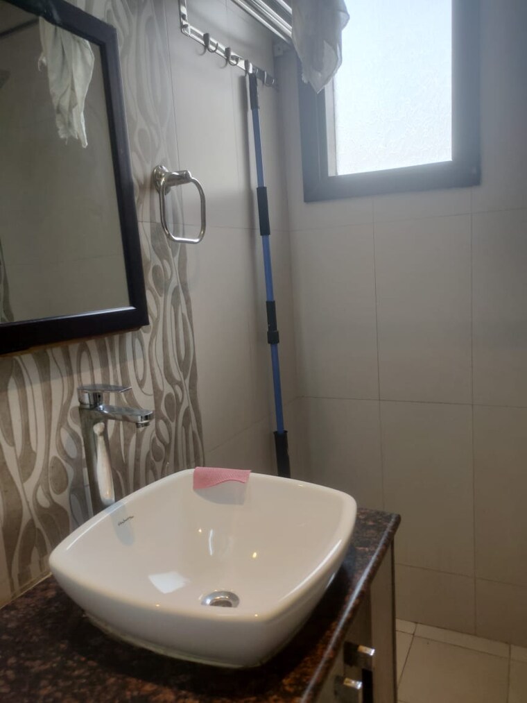 Bathroom, saket 3 Bedroom 1250 Sq.Ft. Apartment In Saket Delhi 9478559