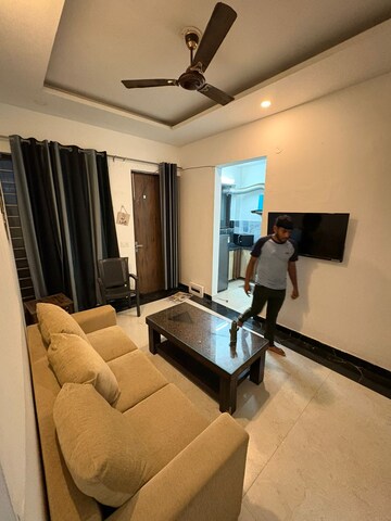 Living Room in 1 BHK Builder Floor at Sector 40 – for Rent