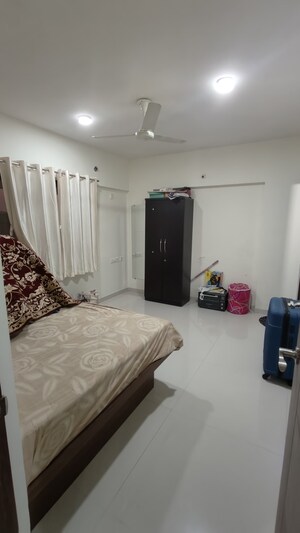 Bedroom in 2 BHK Builder Floor at S L P Jubilee Park, Warje – for Rent
