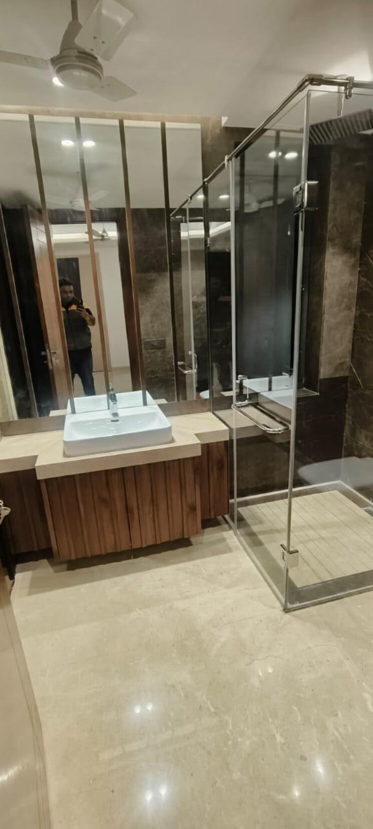 Bathroom, hauz khas 4 Bedroom 2300 Sq.Ft. Builder Floor In Hauz Khas Delhi 9478581