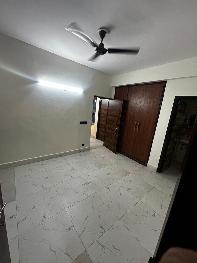 Room, bedarwals-sixty-three-golf-drive 1.5 Bedroom 458 Sq.Ft. Apartment In Sector 63 Gurgaon 9478598