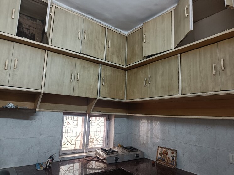Kitchen, mayur vihar 3.5 Bedroom 1250 Sq.Ft. Apartment In Mayur Vihar Delhi 9478606