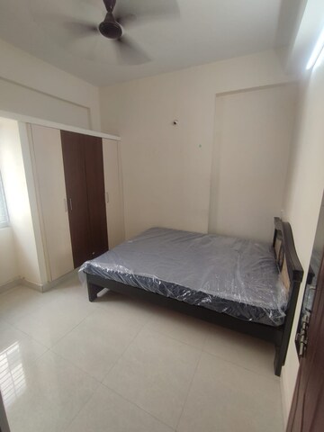 Bedroom in 2 BHK Builder Floor at Kondapur – for Rent