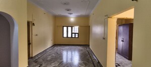 Room in 1 BHK Villa at Ravindra Garden, Aliganj – for Rent