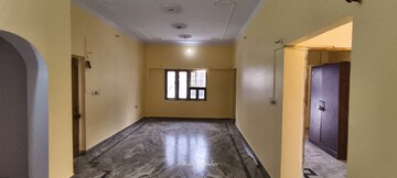 Room in 1 BHK Villa at Ravindra Garden, Aliganj – for Rent