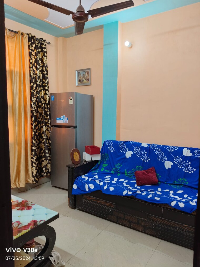 Bedroom, mayur vihar 2.5 Bedroom 450 Sq.Ft. Builder Floor In Mayur Vihar Delhi 9478629