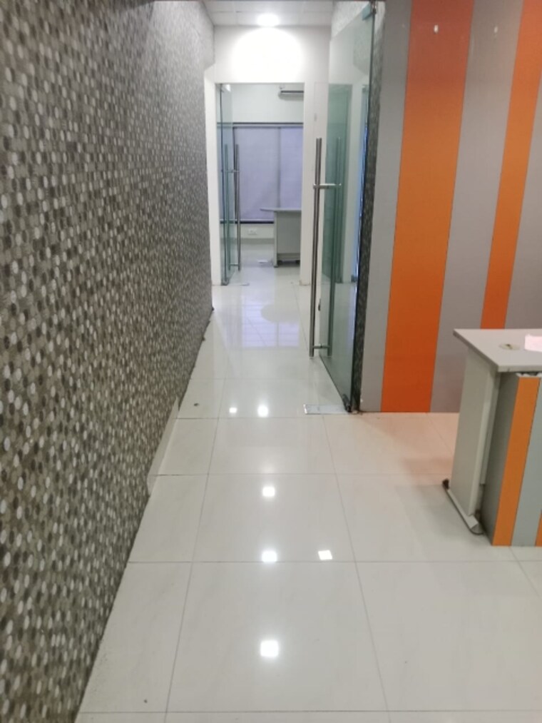 Other, fergusson college road Commercial Office Space 1200 Sq.Ft. In Fergusson College Road Pune 9478665