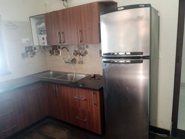 Kitchen, mohit nagar 3 Bedroom 3400 Sq.Ft. Independent House In Mohit Nagar Dehradun 9478700