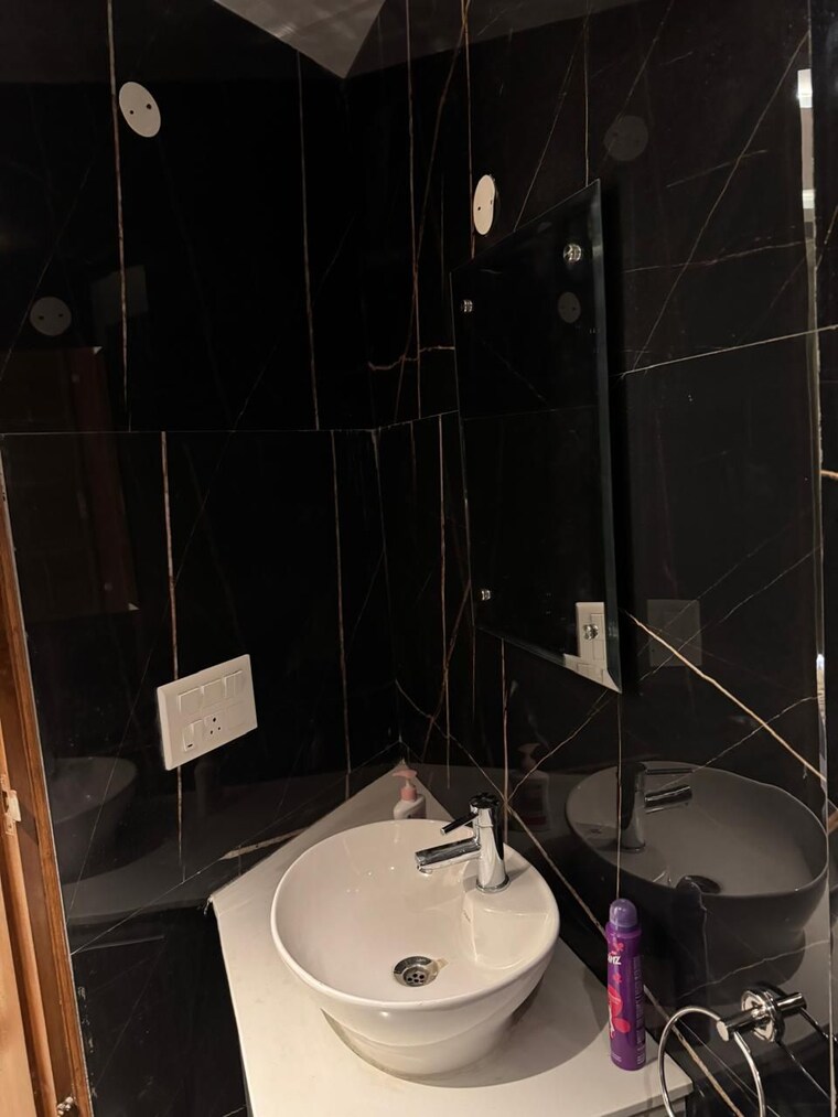 undefined, metro-trade-center 3 Bedroom 2078 Sq.Ft. Apartment In Vip Road Zirakpur 9478727