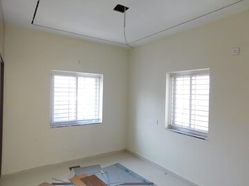 Room in 3 BHK Builder Floor at Kondapur – for Rent