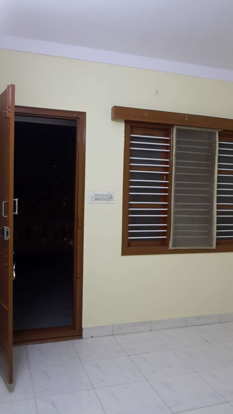 undefined, rt nagar 2 Bedroom 700 Sq.Ft. Independent House In Rt Nagar Bangalore 9478739