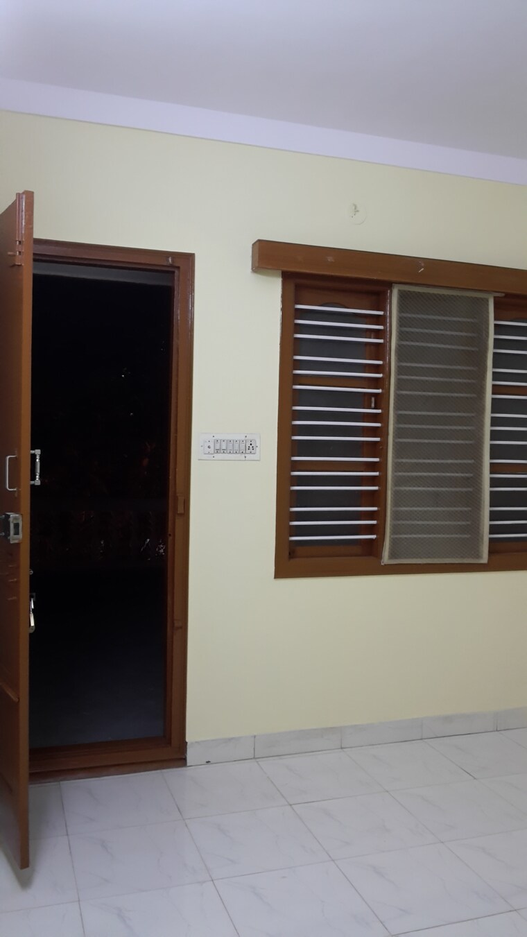 undefined, rt nagar 2 Bedroom 700 Sq.Ft. Independent House In Rt Nagar Bangalore 9478739