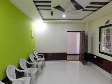 Room in 3 BHK Builder Floor at Kondapur – for Rent