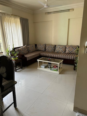 Bedroom in 5 BHK Apartment at LIG Colony, Kurla West – for Rent
