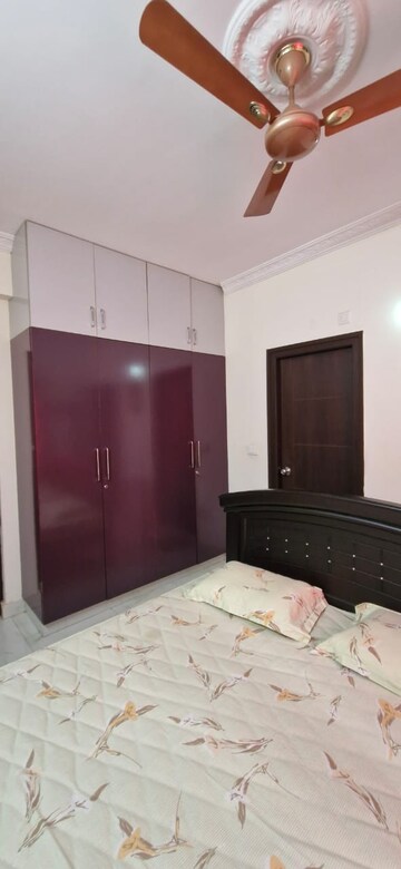 Bedroom in 3 BHK Builder Floor at Kondapur – for Rent