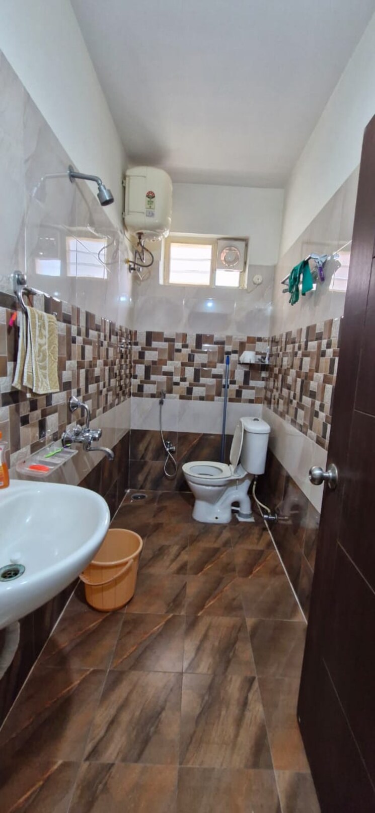 Attached Bathroom, kondapur 3 Bedroom 2000 Sq.Ft. Builder Floor In Kondapur Hyderabad 9478789