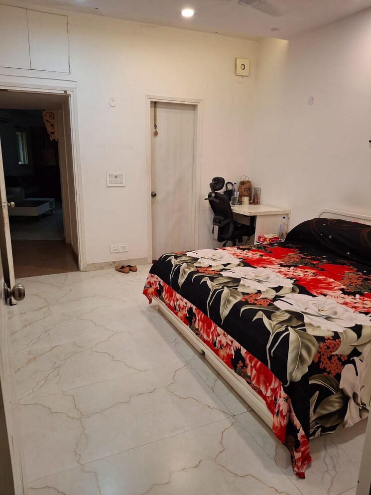 Bedroom, rwa-hauz-khas-block-c-5 3.5 Bedroom 1500 Sq.Ft. Builder Floor In Hauz Khas Delhi 9478808