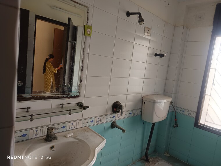 Bathroom, ats-green-village 3 Bedroom 1500 Sq.Ft. Apartment In Sector 93a Noida 9478840