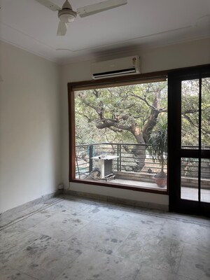 Room in 3 BHK Builder Floor at Boutique Residential Apartment, Greater Kailash I – for Sale